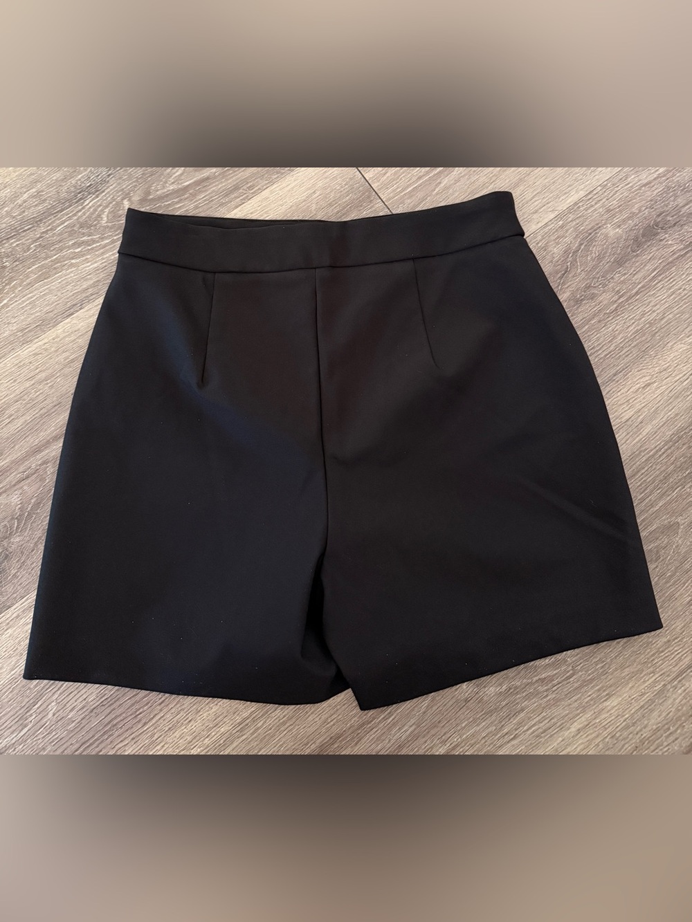 Rachel Zoe Black High Waisted Sailor Shorts Gold Crest Button Pockets Size 4 - Picture 2 of 5
